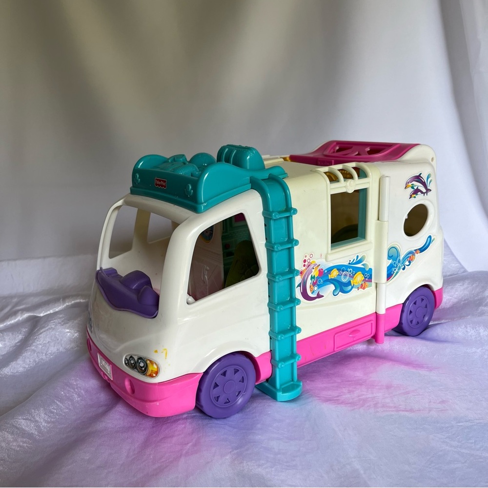 Fisher Price Loving Family Camper